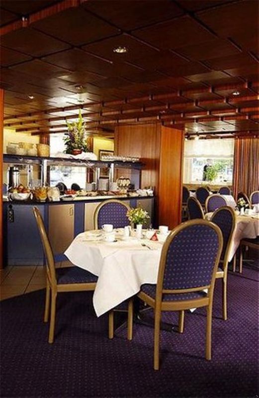 Intercityhotel Stuttgart Restaurante foto