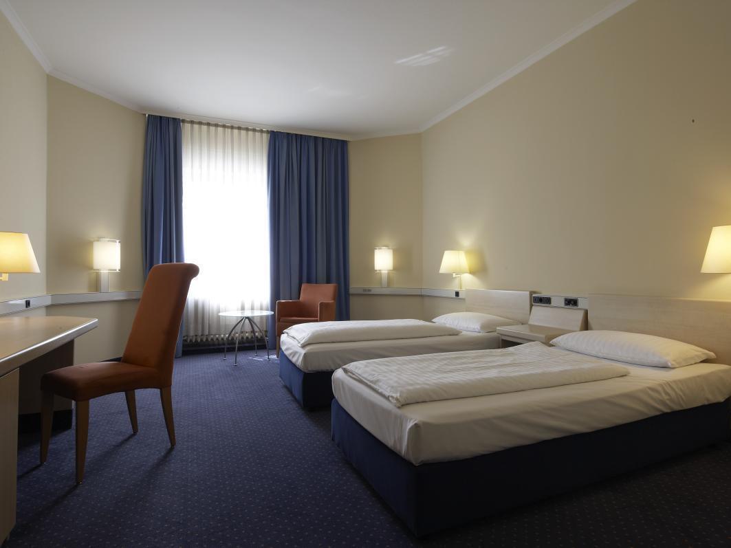 Intercityhotel Stuttgart Habitación foto