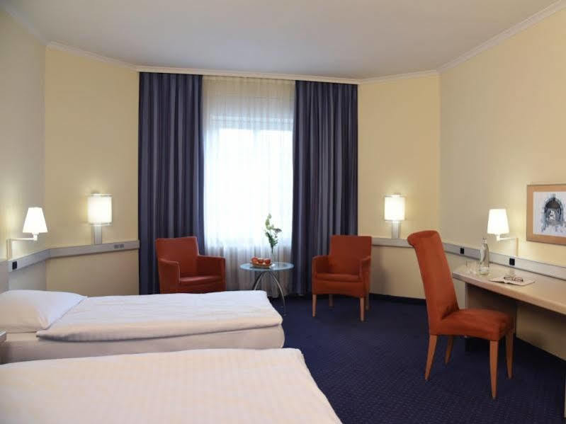 Intercityhotel Stuttgart Exterior foto